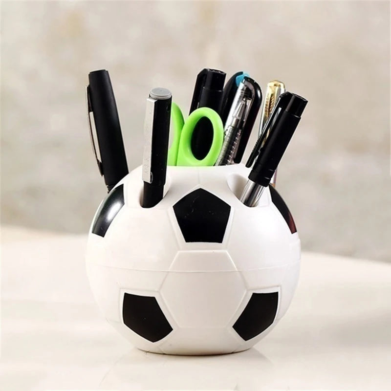 Fussballfoermiger Zahnbuersten- und Stiftehalter – Sportliches Design fuer Zuhause & Buero-06.webp