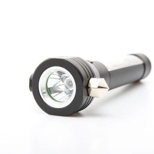 SolarGuard Pro - Solare Survival-Taschenlampe_5-in-1 Notfall-Tool mit Powerbank & Sicherheitshammer-06.png