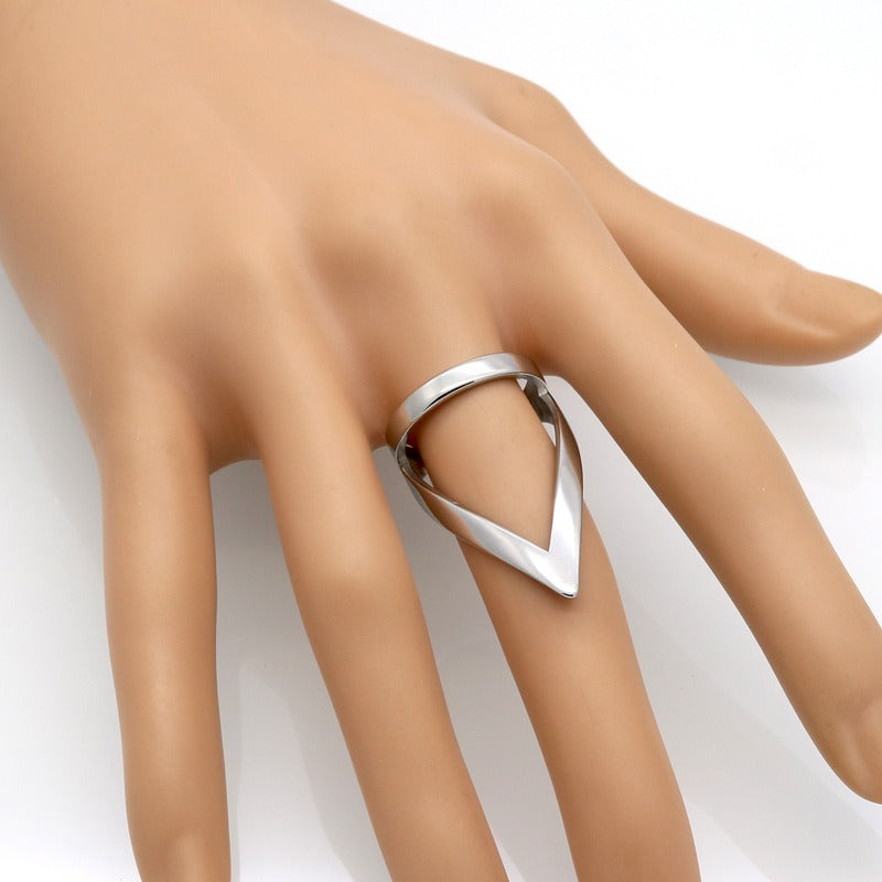 Ueberdimensionaler Goldring – Stil und Glanz in Perfektion-08.jpg