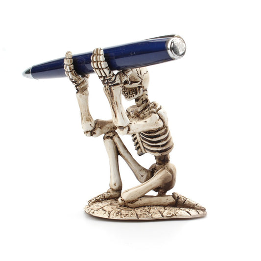 Gothic Totenkopf Stifthalter – Kreatives Schreibtischaccessoire aus Kunstharz-1.jpg