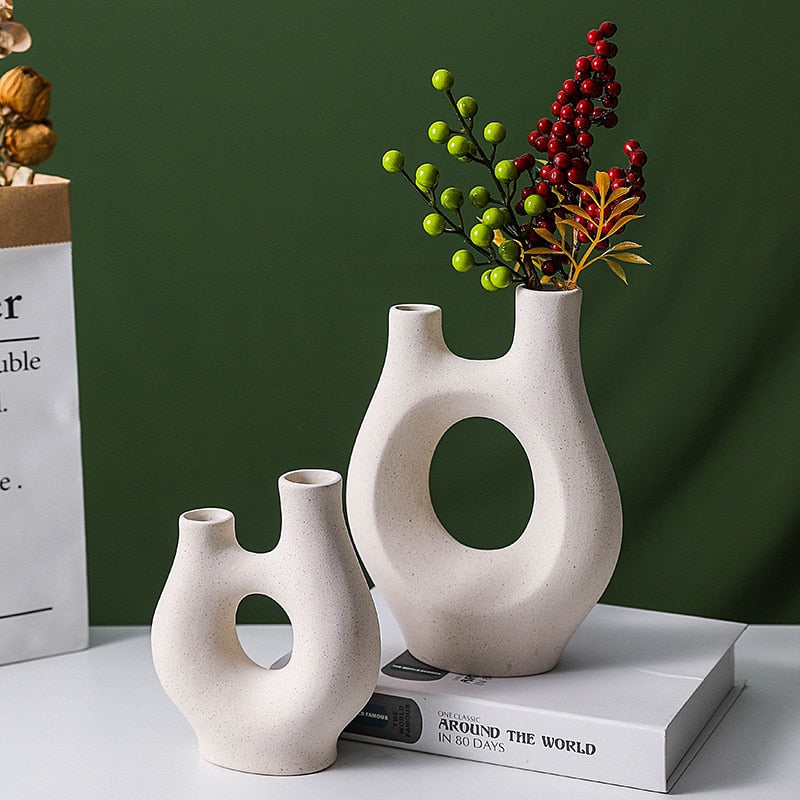Keramikvase-verkörpert-diese-Sehnsucht-nach-Harmonie- Ästhetik-Hergestellt-aus-hochwertiger-Keramik-qwox-shop